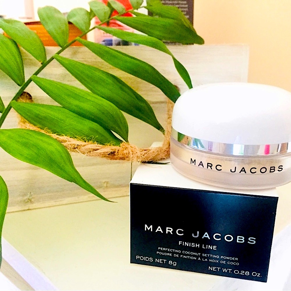 🆕🥥MARC JACOBS: Finish-Line Perfecting Coconut Setting Powder